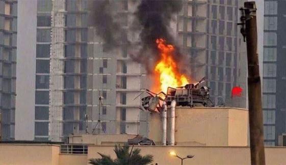 بغداد میں امریکی سفارتخانہ پر میزائل حملہ، کمپاؤنڈ سے دھواں اٹھنے لگا