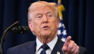 ’دیکھتے جاؤ ہوتا کیا ہے‘، ڈونلڈ ٹرمپ کی ایران کو بھرپور حملوں کی دھمکی