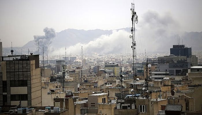 ایران جنگ سے برطانیہ میں ایک لاکھ افراد کے بےروزگار ہونے کا خشہ