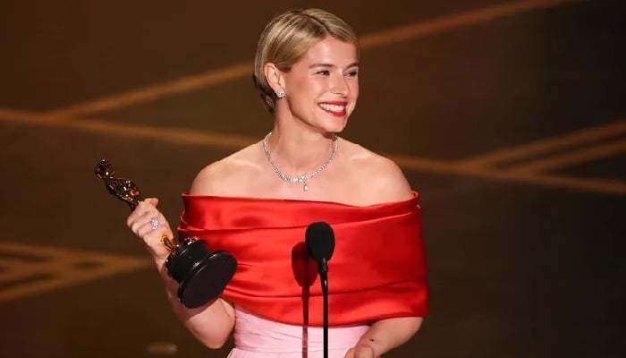 Jessie Buckley dedicates Best Actress Oscar for Hamnet to incredible mums on Mothers Day
