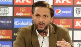 بنگلادیش سے شکست، شاہد آفریدی سلیکشن کمیٹی پر برس پڑے