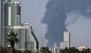 یو اے ای: فجیرہ بندرگاہ پر ڈرون حملہ، تیل کی لوڈنگ معطل