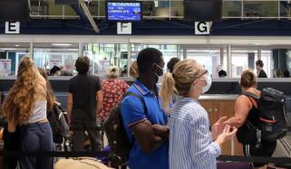 ہوم آفس کا یوٹرن، دوہری شہریت رکھنے والے کچھ افراد کو یورپی پاسپورٹ پر برطانیہ واپسی کی اجازت