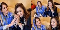نشو بیگم اپنی بیٹی اداکارہ صاحبہ سے مل کر آبدیدہ ہوگئیں