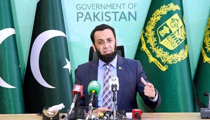 وفاقی وزیرِ اطلاعات عطاء اللّٰہ تارڑ — فائل فوٹو