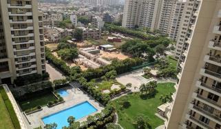 بھارت: باپ کی 2 سالہ بیٹی کیساتھ 23ویں منزل سے کود کر خودکشی