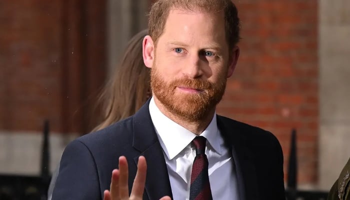 Prince Harrys phone hacking allegations branded b*****ks in London court