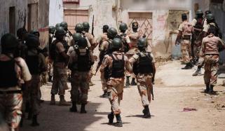 کراچی میں رینجرز کی کارروائی، ٹوپی گینگ کے 7 ملزمان گرفتار