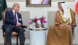 وزیراعظم کا کویتی ولی عہد اور عمان کے سلطان سے رابطہ