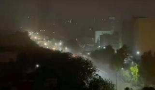 کراچی میں بارش، مچھر کالونی میں گھر کی چھت گرگئی