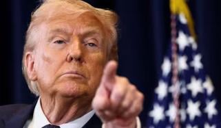 ٹرمپ انتظامیہ کی ایران جنگ کی تنقیدی کوریج پر میڈیا کو دھمکی