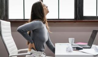 کیا کمر درد کی اصل وجہ وٹامن ڈی کی کمی ہے؟ نئی تحقیق میں اہم انکشاف