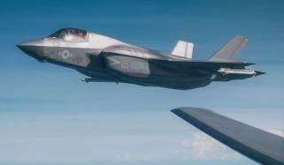 ایران کا فضائی حملہ، امریکی F-35 لڑاکا طیارے کی ایمرجنسی لینڈنگ