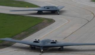 فضائی حدود نہ ملنے پر امریکی بی بمبار طیارہ ایران پر حملے کے بعد برطانیہ پہنچ گیا