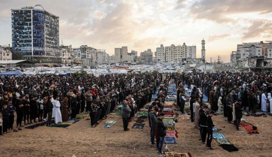 جنگ اور معاشی بحران کے باعث مشرقِ وسطیٰ میں عید کی خوشیاں ماند پڑ گئیں
