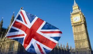 برطانیہ کے نئے سفری قوانین،دہری شہریت کے حامل نوجوانوں کے لیے مشکلات