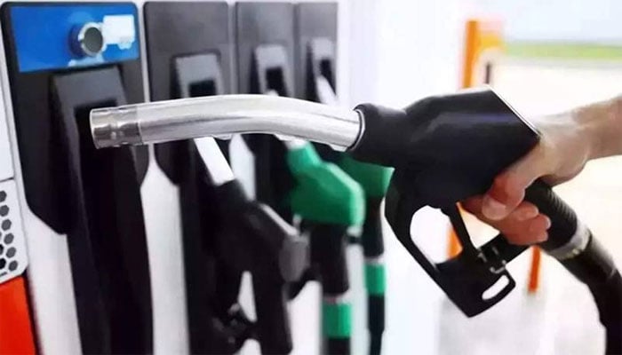 ایچ او بی سی پر پیٹرولیم لیوی 200 روپے فی لیٹر بڑھا دی گئی، نوٹیفکیشن جاری