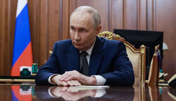 توانائی قیمتوں سے اضافے سے حاصل آمدنی پر روسی صدر کی عہدیداروں کو اہم ہدایات