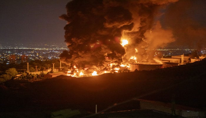 اسرائیل کا اگلی ہدایات تک ایران پر حملے جاری رکھنے کا فیصلہ