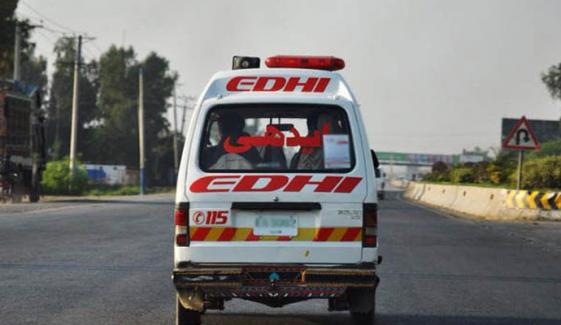 کراچی: قائد آباد پر وین کی ٹکر سے موٹر سائیکل سوار 2 افراد جاں بحق