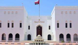 ایران جنگ طویل ہونے پر معاشی مسائل بڑھ سکتے ہیں، عمانی وزیر خارجہ