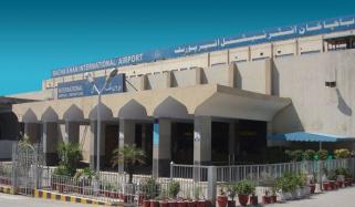 پشاور ایئرپورٹ پر ملزم گرفتار، منشیات اور غیر ملکی کرنسی برآمد