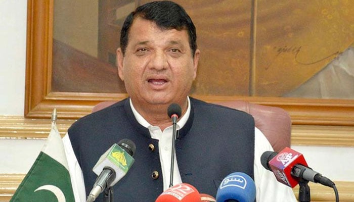 وفاقی وزیر برائے امور کشمیر امیر مقام(فائل فوٹو)۔