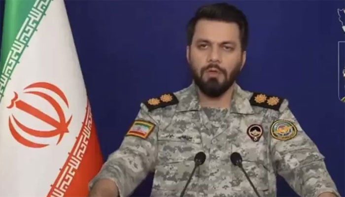 ایرانی فوجی ترجمان کرنل ابراہیم ذوالفقاری(فائل فوٹو)۔