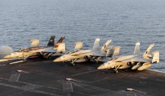 خلیج میں جنگی تیاریاں تیز: امریکا ایران کیخلاف کون سی فوج لا رہا ہے؟