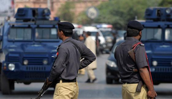 پشاور میں پولیس مقابلہ، اشتہاری اپنے ہی ساتھیوں کی فائرنگ سے ہلاک