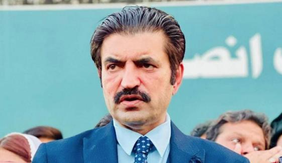 پی ٹی آئی کا سڑکوں پر نکلنے کا دور ختم ہوچکا، شیر افضل مروت