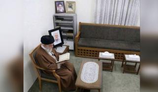 سپریم لیڈر آیت اللّٰہ خامنہ ای کی شہادت سے چند لمحے پہلے کی تصویر وائرل