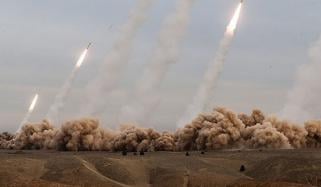 پاسدارانِ انقلاب نے شہریوں کو امریکی فوجی اڈوں سے دور رہنے کی ہدایت جاری کر دی