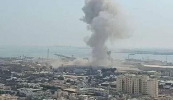 ابوظبی میں میزائل حملہ ناکام، ملبہ گرنے سے 6 افراد زخمی