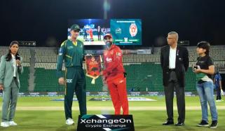 پی ایس ایل 11: ملتان سلطانز کا ٹاس جیت کر بیٹنگ کا فیصلہ