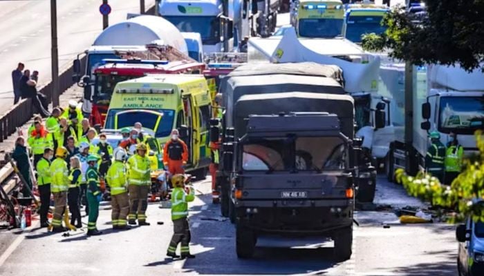 UK: Man arrested after car hits multiple pedestrians in Derby causing serious injuries