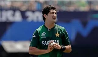 سینٹرل کنٹریکٹ کی خلاف ورزی، نسیم شاہ پر 2 کروڑ روپے کا جرمانہ عائد