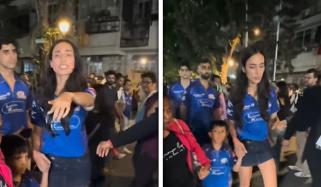 میچ دیکھنے آنے والی مہیکا شرما بوائے فرینڈ ہاردک پانڈیا کے بیٹے کو فوٹوگرافرز سے بچاتی رہیں