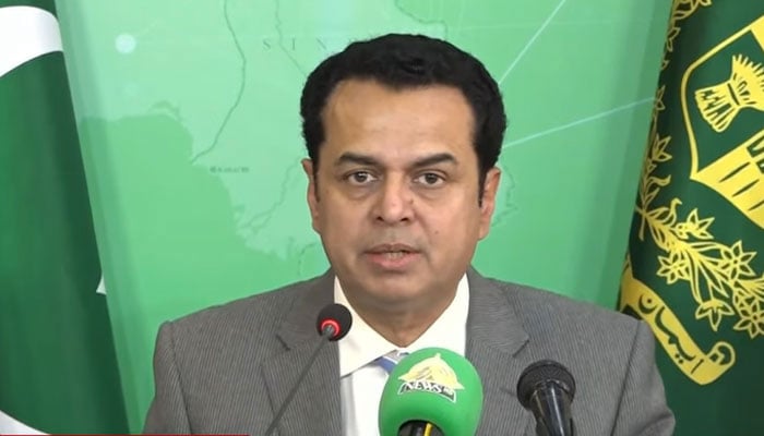 اسلام آباد میں امن و امان کی صورتحال بہت بہتر ہے، طلال چوہدری - فوٹو: اسکرین گریب