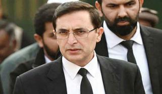 پہلے بانی کی ملاقاتیں بند کیں، اب بشریٰ بی بی کی بھی بند کر دی ہیں، بیرسٹر گوہر