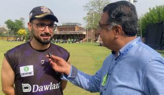 میری توجہ بولنگ بہتر بنانے پر ہے، 10 منٹ کی بیٹنگ کافی ہے: ابرار احمد