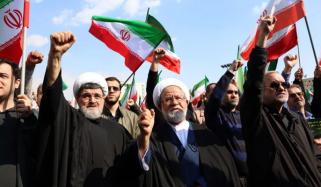 ایرانی حکام کو اسلامی جمہوریہ کے قیام کی سالگرہ کے موقع پر جنگ کی ’فتح‘ کا انتظار