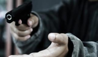 نوشہرہ: پشاور اسلام آباد موٹر وے پر 1 کروڑ 42 لاکھ روپے کی ڈکیتی