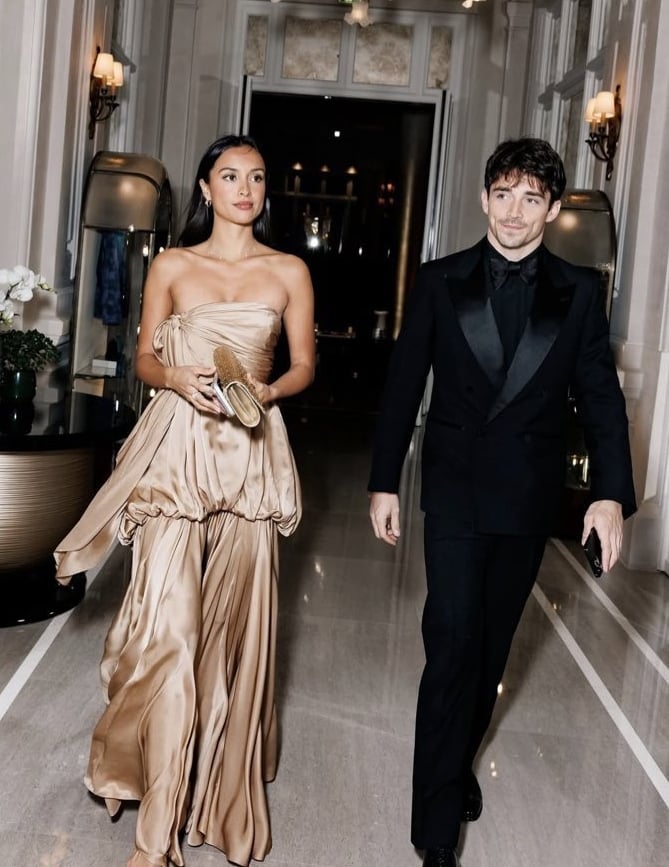 Alexadra and Charles at Paris Hotel