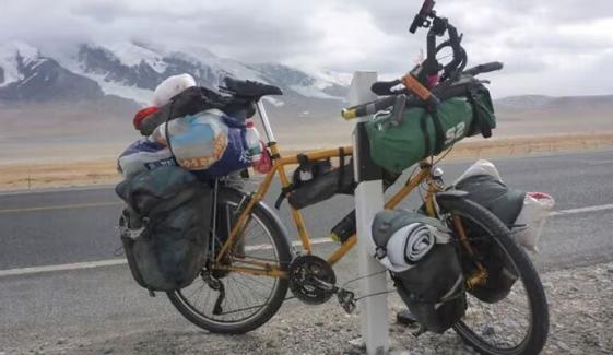 دنیا کی سیر کیلئے نکلا جرمن سائیکلسٹ اسلام آباد میں لُٹ گیا