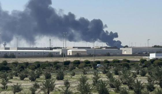 ابوظبی: انٹرسیپٹر کا ملبہ گرنے سے آگ بھڑکنے کے بعد حبشان گیس تنصیبات بند