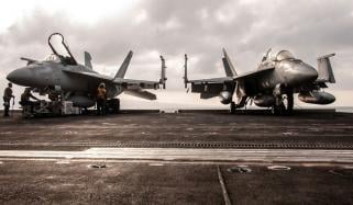 ایران جنگ میں امریکا کون سے ہتھیار استعمال کر رہا ہے؟