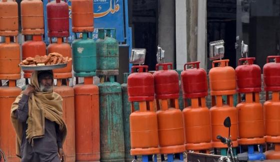 مظفرگڑھ: ایل پی جی کی قیمتوں میں مزید اضافہ