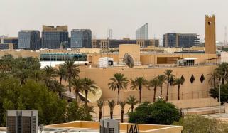 سعودی عرب میں امریکی سفارتخانے میں لگی آگ آدھے دن تک بجھائی نہ جا سکی تھی، امریکی میڈیا 