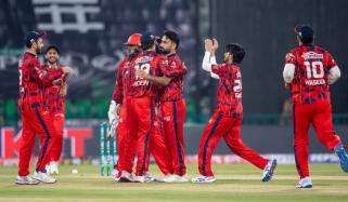 پی ایس ایل 11: کراچی کنگز میں شامل یو اے ای کے دو کھلاڑی وطن واپس روانہ